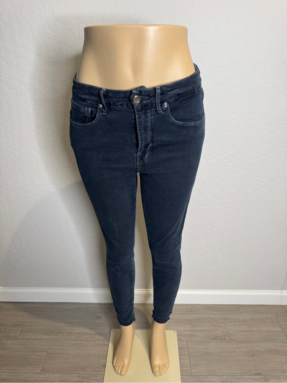 Good American good legs crop SZ 6/28